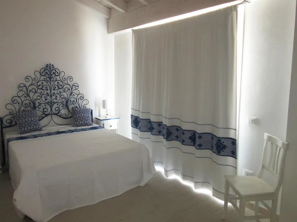 דירות קאסטלסארדו Attico Roma